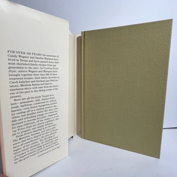 Cooking Texas Style A Heritage Of Traditional Recipes SIGNED - Picture 2 of 8